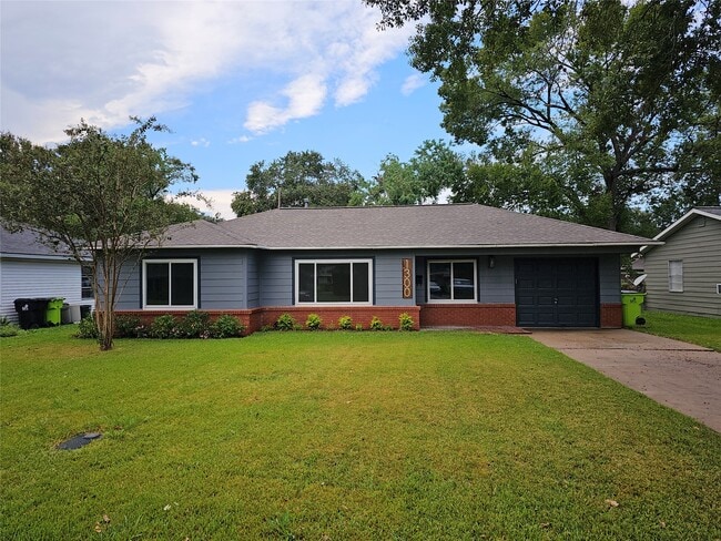 Photo - 1300 Lawrence St