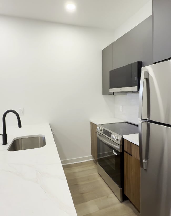 Building Photo - 2456 N 19th St Unit 1