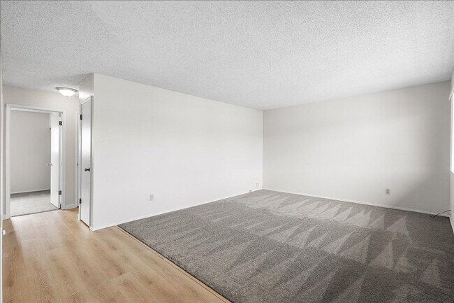 Photo - 2228 Lincoln Ave Unit 2228 Lincoln Ave #K - LU