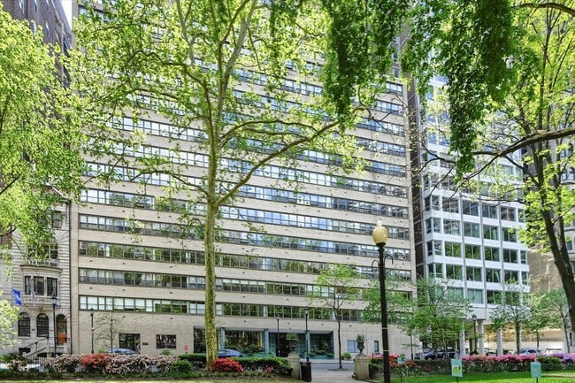 Building Photo - 1810 Rittenhouse Square