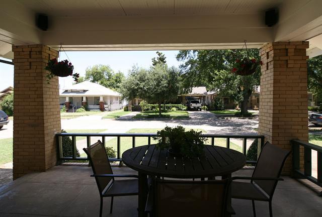 Photo - 3108 S Adams St