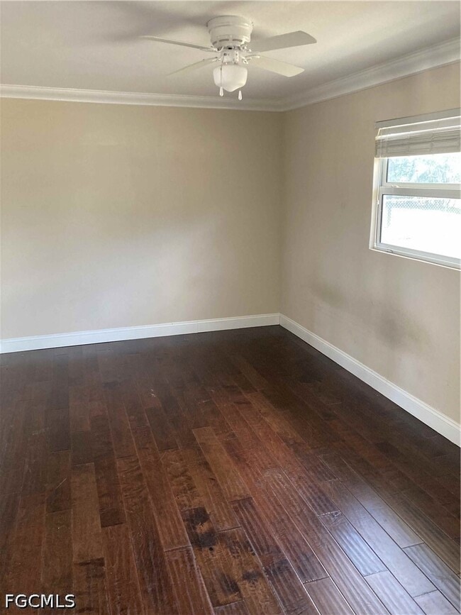 Building Photo - 724 Sesame Ct