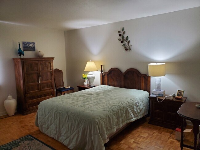 Photo - 7320 Glenroie Ave Unidad 4-L