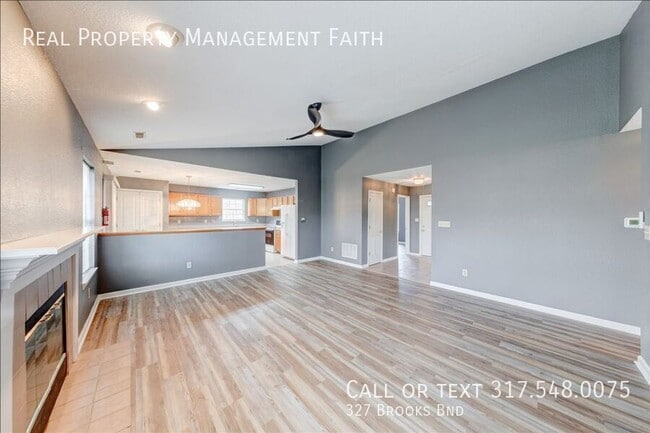 Photo - 327 Brooks Bend