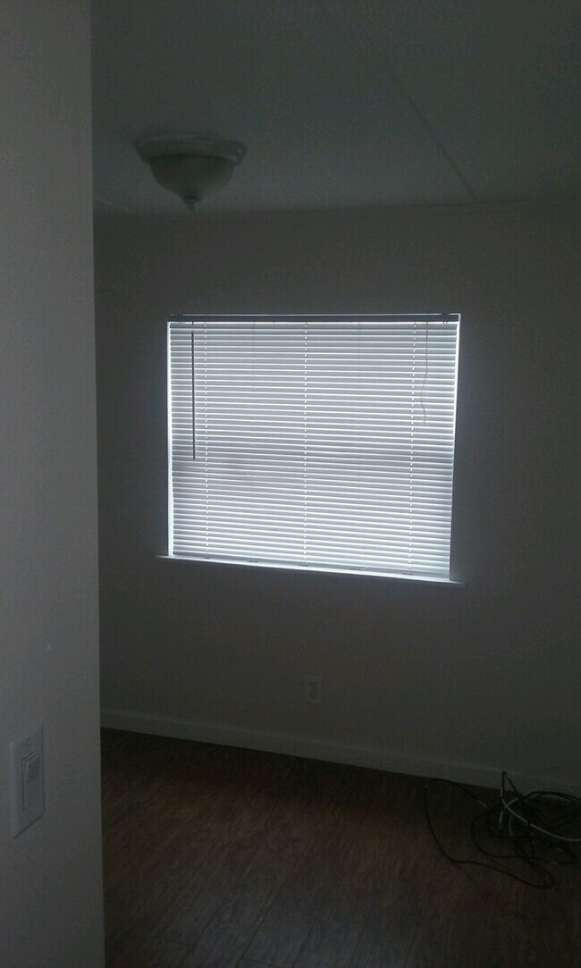 Photo - 25 Old Henniker Rd