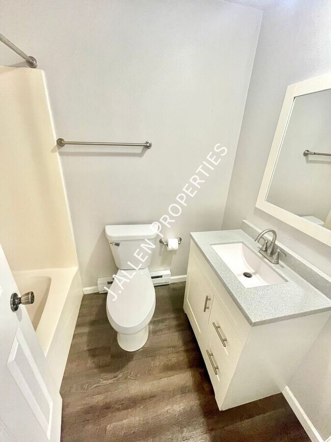 Photo - 1806 Parker Cir Unit H