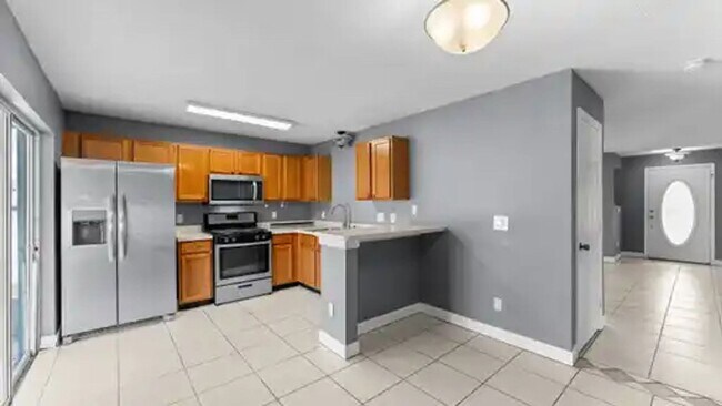 Photo - Davenport 3 Bedroom 2 Bathroom Corner Lot!!!