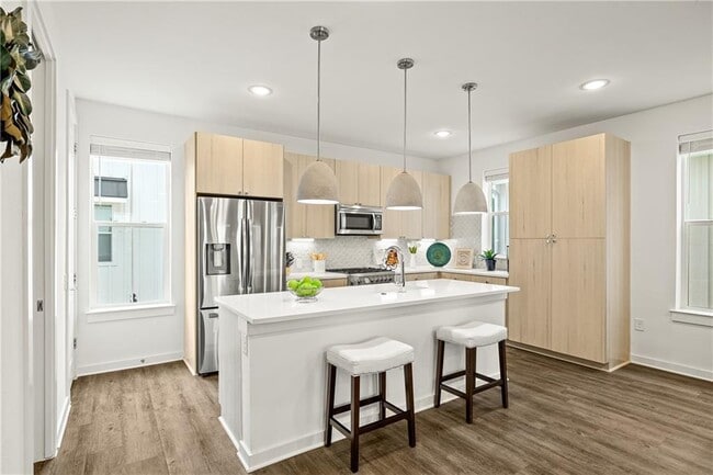 2624 Metcalfe Rd Unit 8