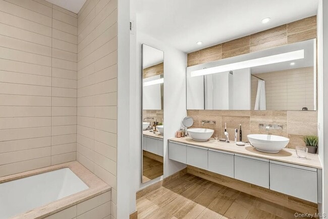 Photo - 322 W 57th St Unit 37K1