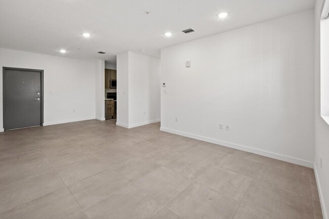 Photo - 1295 W 69th St Apartamento