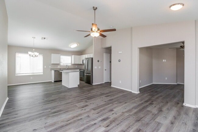4091 E Mica Rd