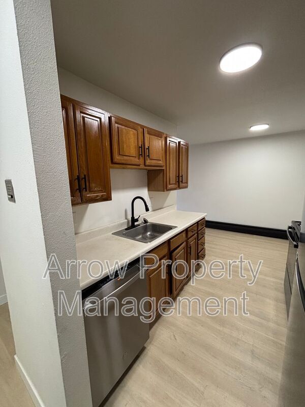 Photo - 215 E Arbor Ave