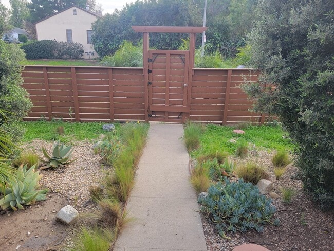 Photo - 17565 Bullock St