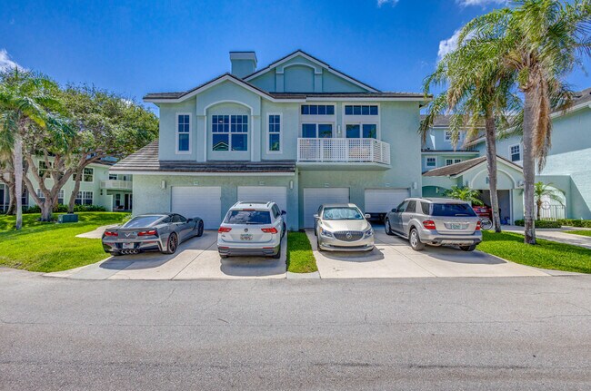Photo - 1701 Mizzenmast Way