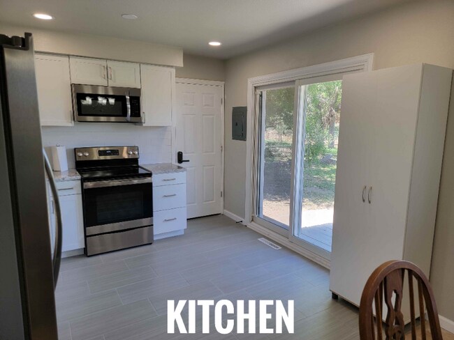 Photo - 1630 Shasta Dr