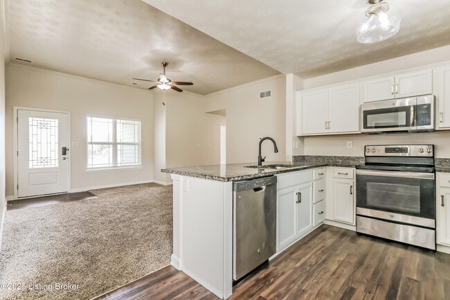 Photo - 6106 Larkgrove Dr