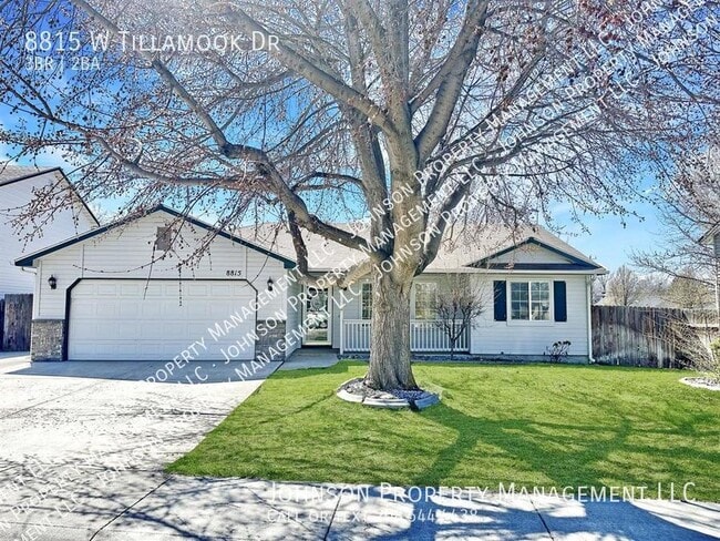 Photo - 8815 W Tillamook Dr House