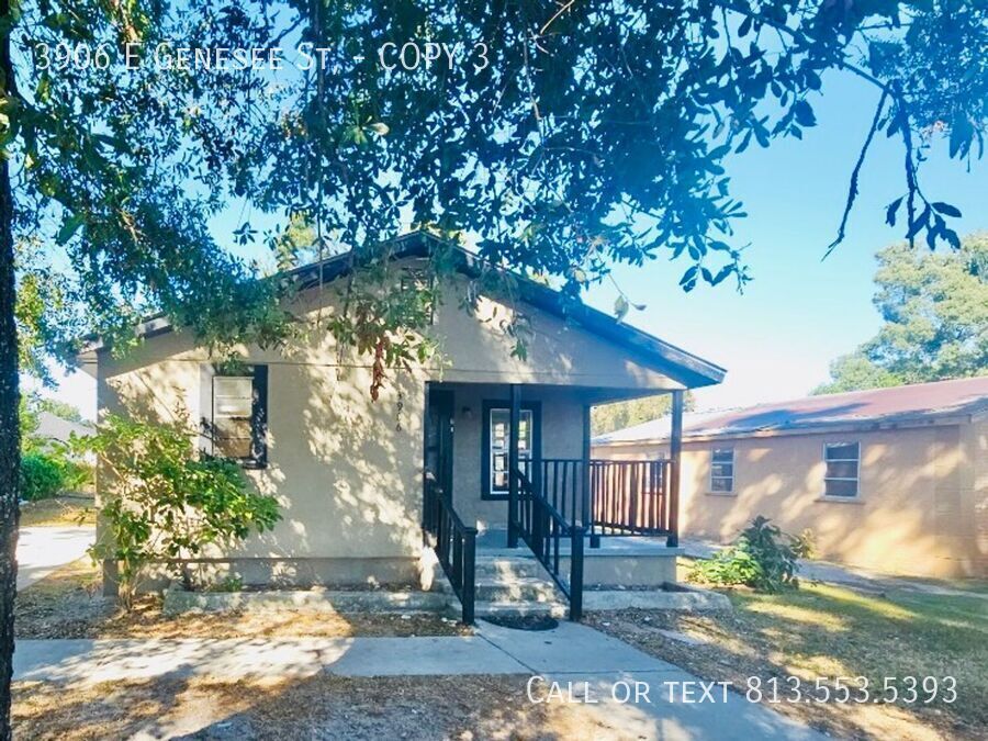 Photo - 3906 E Genesee St