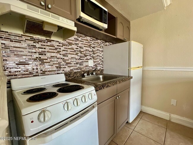 Photo - 311 W Ashley St Unit 1111