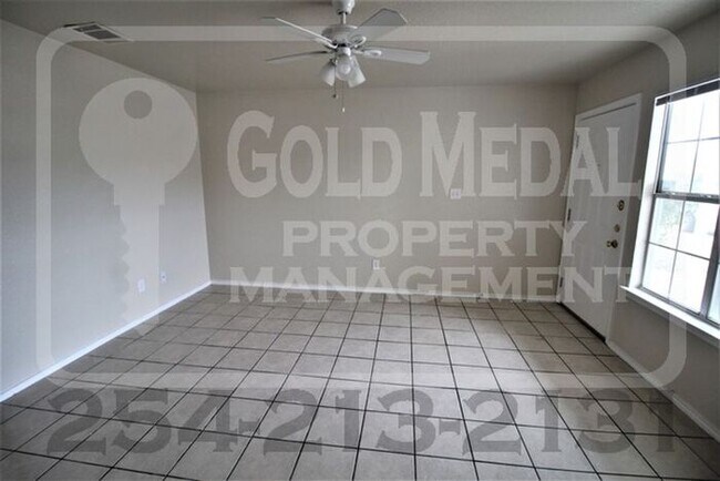 Photo - Spacious 3-Bedroom, 2-Bathroom Unit in Loma Vista- 3205 Hereford, Unit A, Killeen