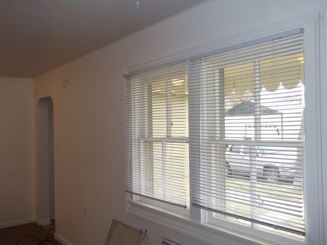 Photo - NICE PET FRIENDLY 2 BEDROOM HOME IN LAUREL!!!