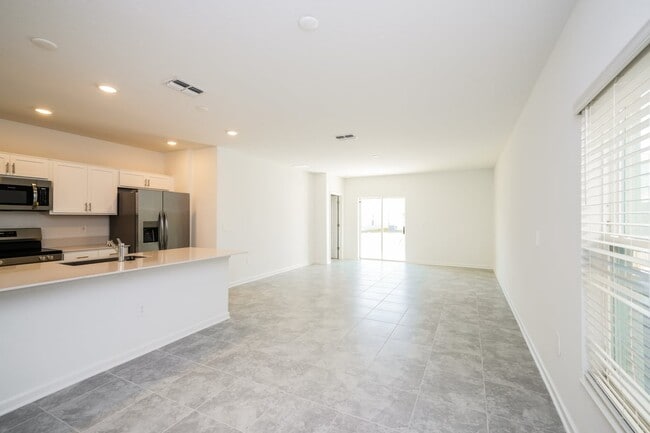 Photo - 1792 Foreman Rd