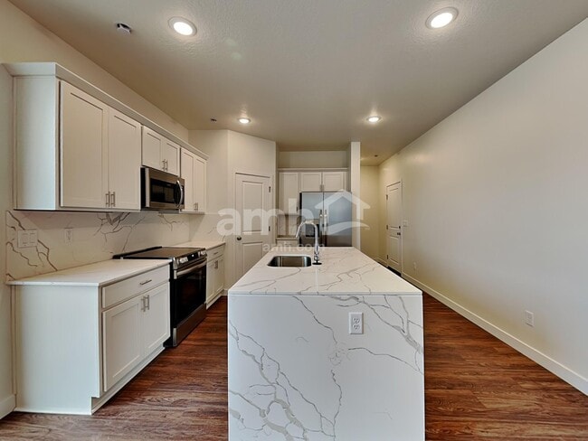 Photo - 8968 Wilroy Rd