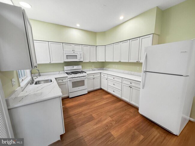 202 Castletown Rd