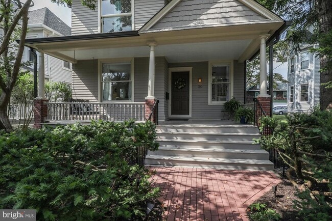 Photo - 30 Vandeventer Ave