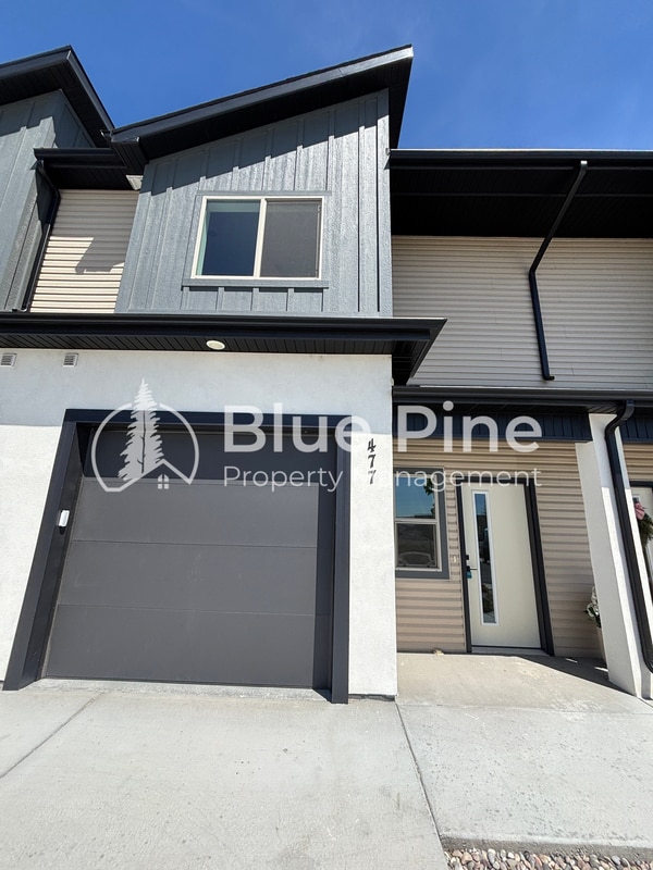 Photo - 477 Easy St