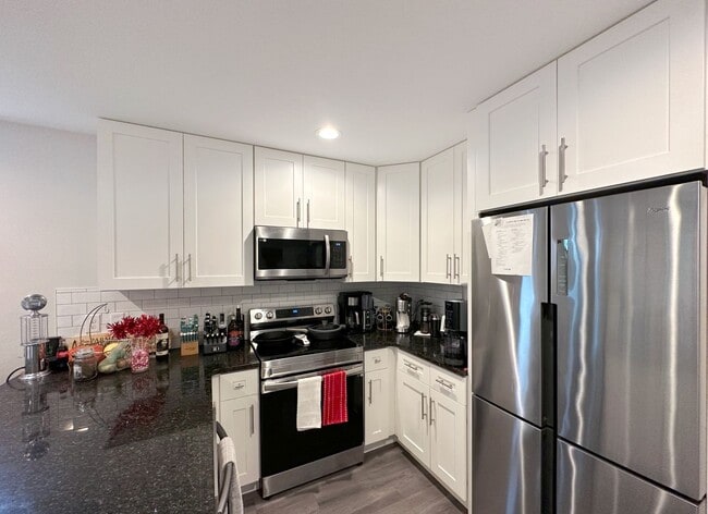 Photo - Porter's Parkside -  2 Bedroom, 2 Bathroom...