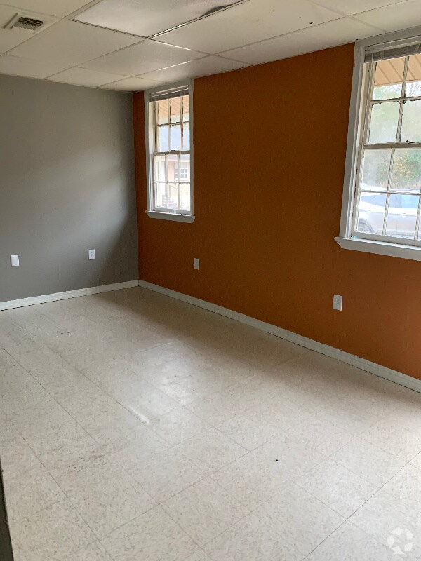 Building Photo - 1362 Pitkin Rd Rental