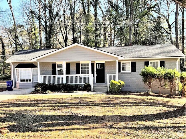 Building Photo - 2128 Rosewood Rd Rental