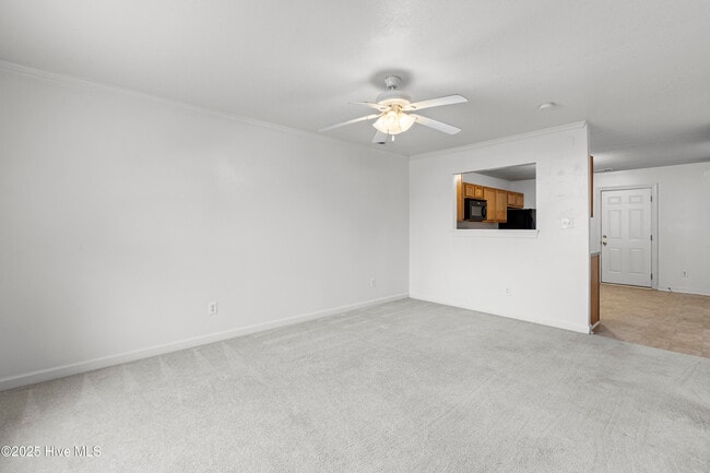 Photo - 210 Springwood Dr