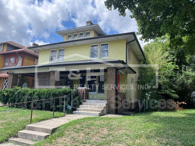 Photo - 3534 N College Ave