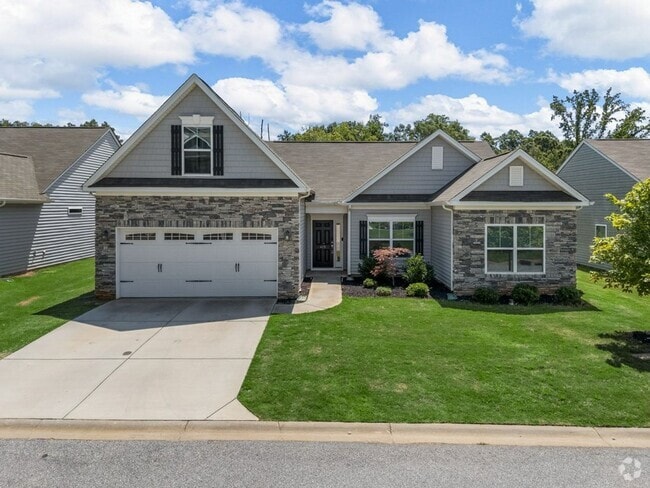 Building Photo - Stylish 3BR/2BA Home with Bonus Room in Gr...