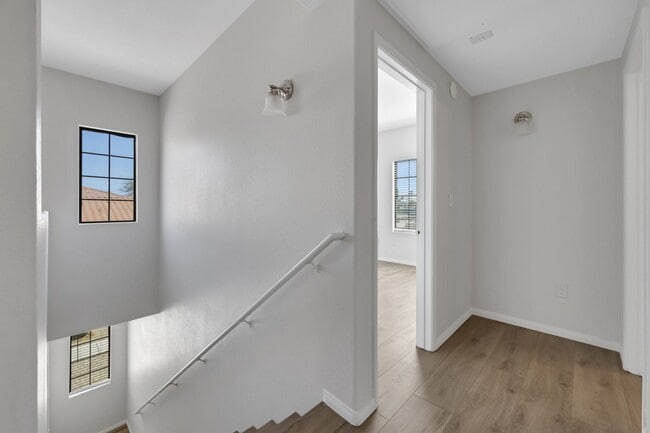 Photo - Repainted, Remodeled, Refreshed! 2 Bed 2 Bath - Rancho & Lake Mead Area Condo, Gated Unidad 205 Bldg 10