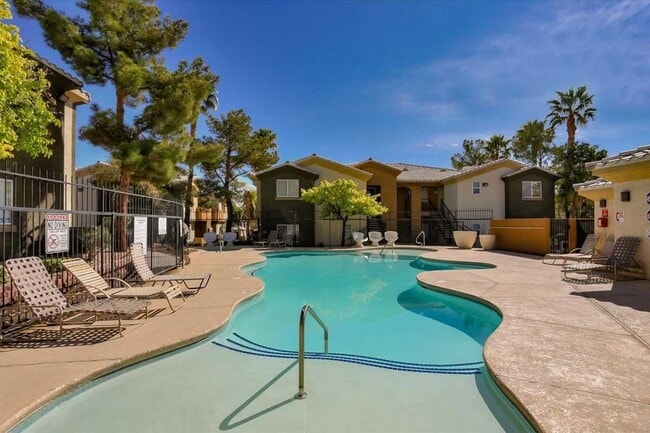 Solana Apartments