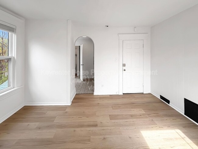 Photo - 1818 W Washington St Unit Apt 3