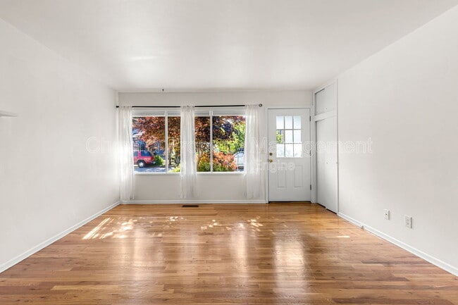 Photo - 7676 N Mississippi Ave