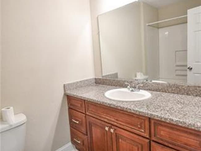 Photo - 350 E Pecan St