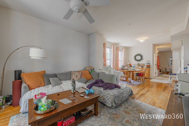 Photo - 2611 W Cortland St Unit 3
