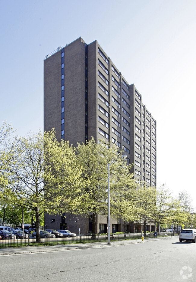Photo - Elm Park Tower