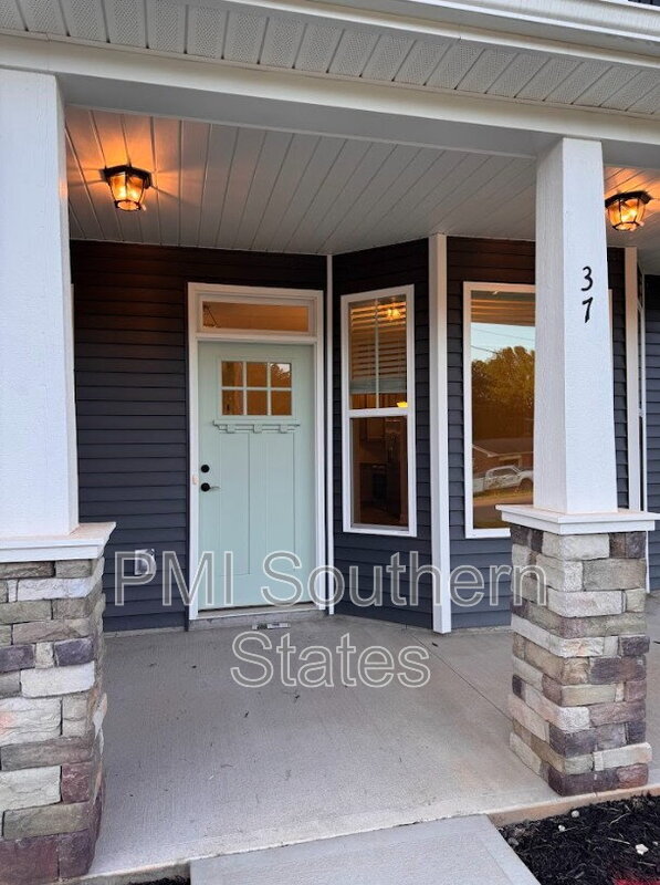 Photo - 37 Snowmill Rd