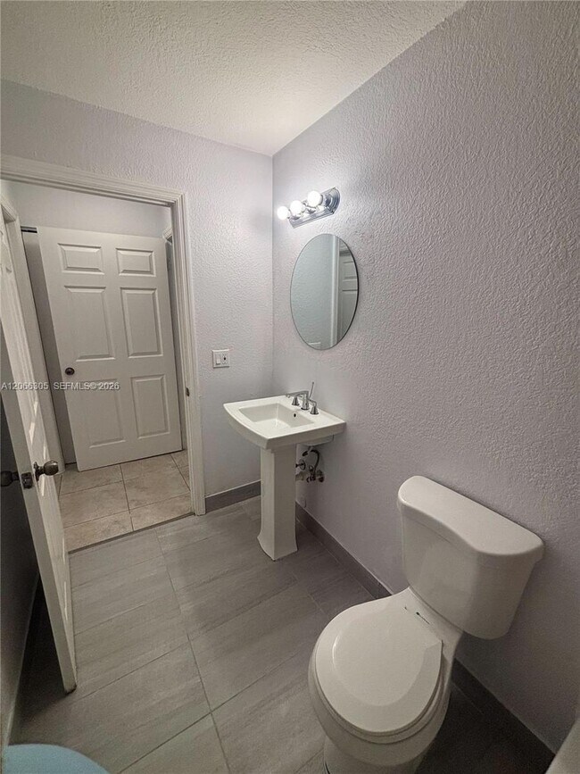 Photo - 14084 NE 2nd Ave Unit 14084