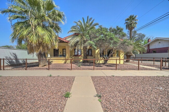 Photo - 1121 N 5th St