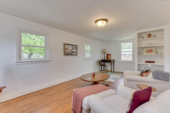 Photo - 1532 Colleton Ave SE