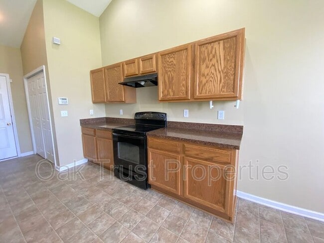 Photo - 7668 Eagle Lake Rd