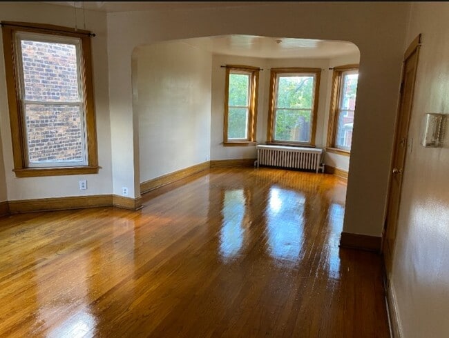 Photo - 5939 S Maplewood Ave Unit 2