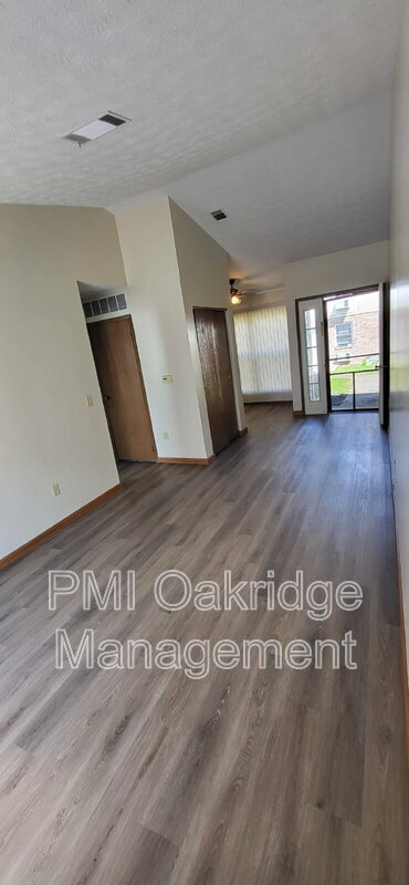 Photo - 151 Bevonne Ct